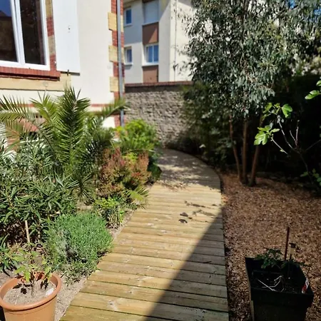 Maisonnette De Charme Ferienhaus